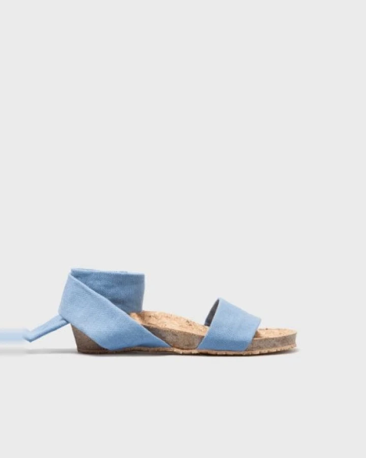 Momoc Damen vegan Sandale Pastellblau