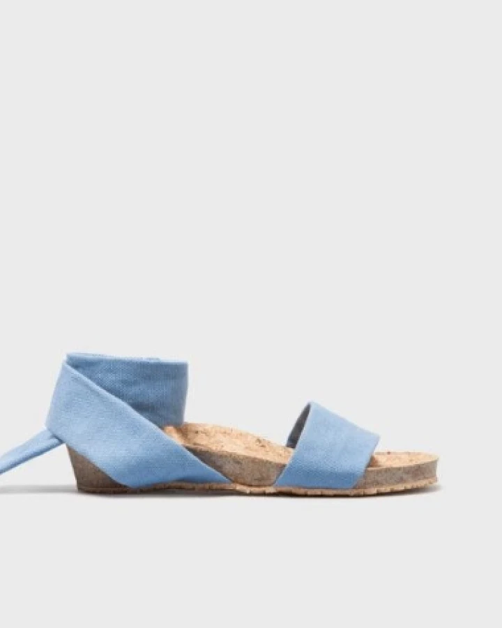 Momoc Damen vegan Sandale Pastellblau