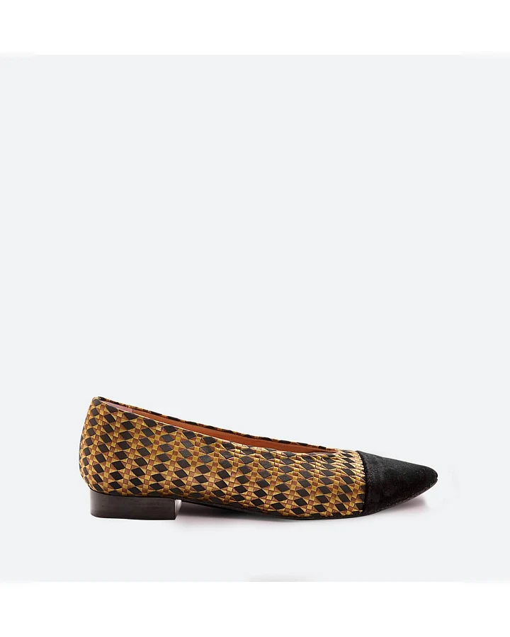 Momoc Damen vegan Ballerina Goldy Velvet Braun