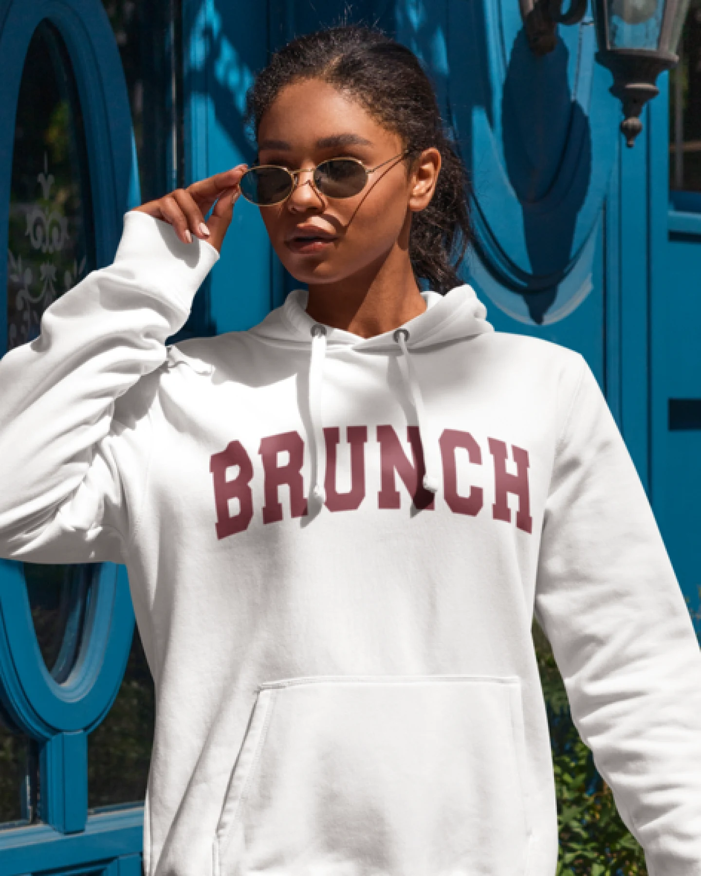 Oat Milk Club Damen vegan Kapuzenpullover Brunch Burgund – Ansicht 2