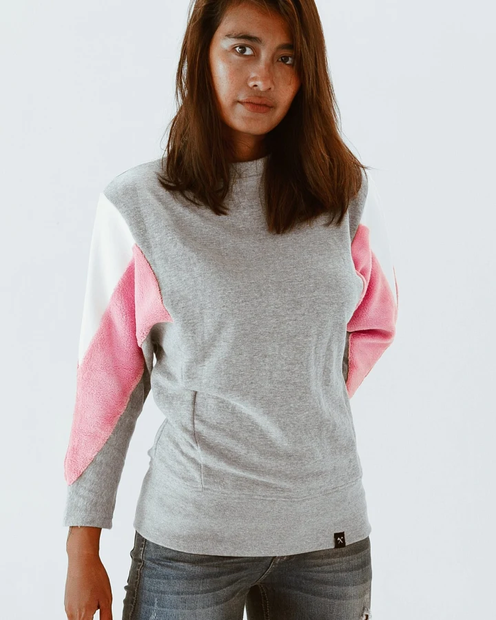 The Driftwood Tales Damen vegan Sweatshirt Amy Grau Rosa Weiß