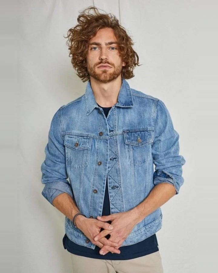 Kuyichi Herren vegan Jeansjacke Bourne Vintage Hellblau