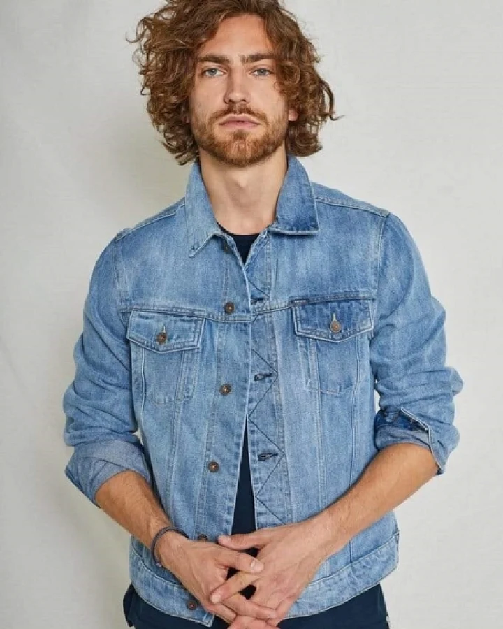 Kuyichi Herren vegan Jeansjacke Bourne Vintage Hellblau