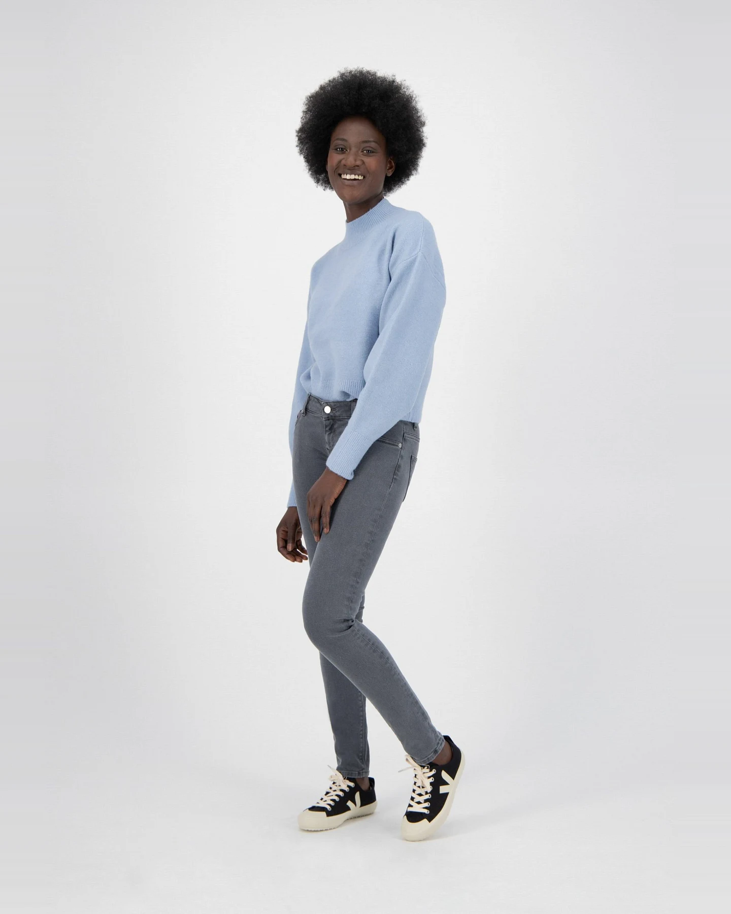 MUD Jeans Damen vegan Röhrenjeans Lilly Grau – Ansicht 2