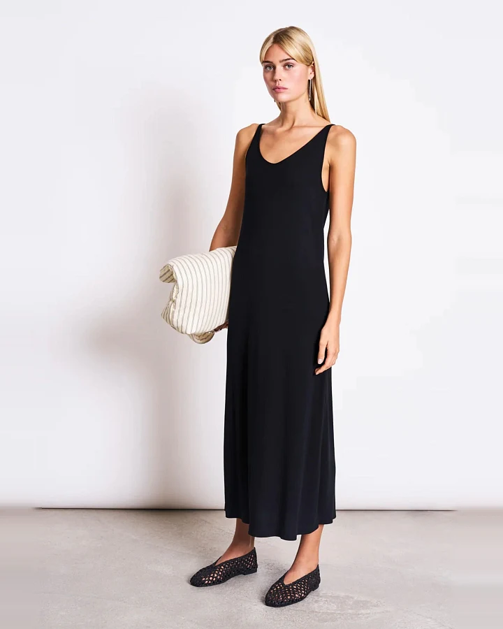 Kleid Triangle Flow Schwarz