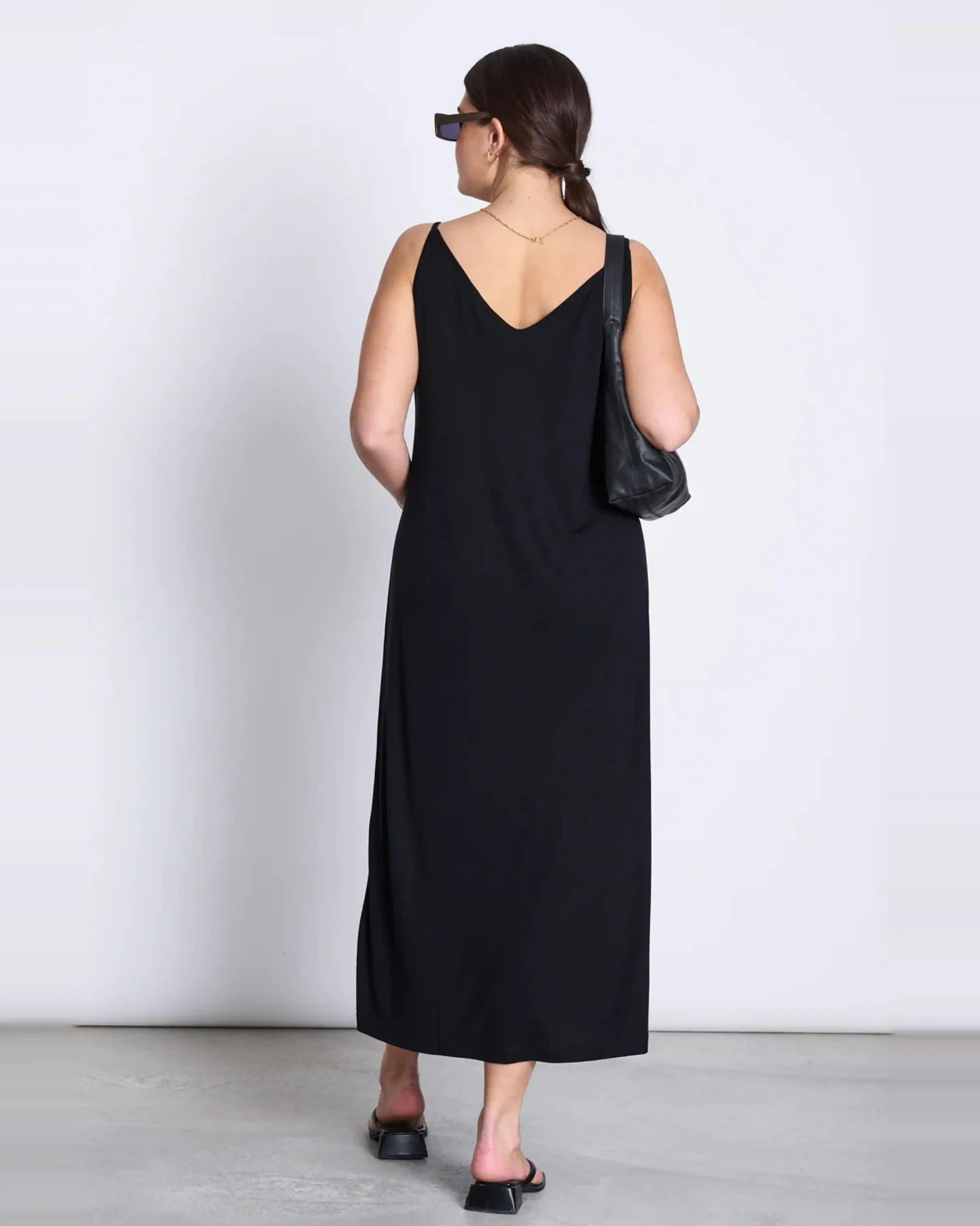 Kleid Triangle Flow Schwarz – Ansicht 5