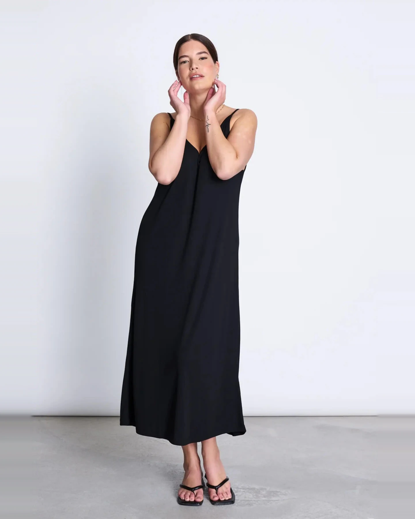 Kleid Triangle Flow Schwarz – Ansicht 4