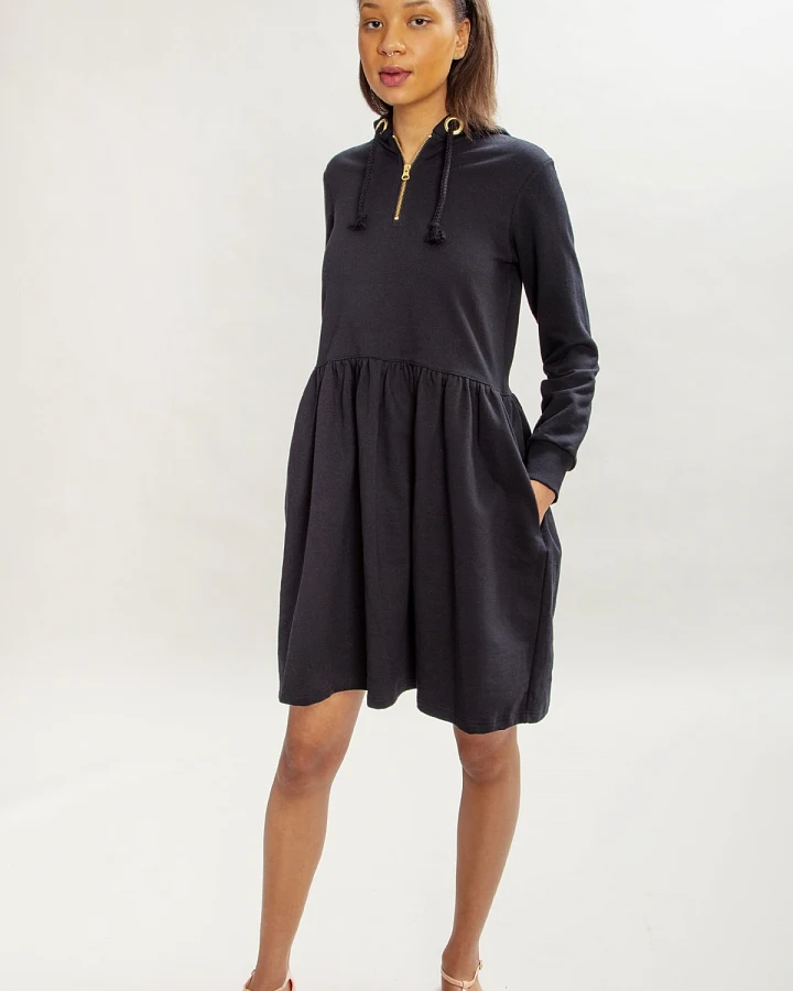 MAHLA Damen vegan Kapuzenkleid Ragna Schwarz