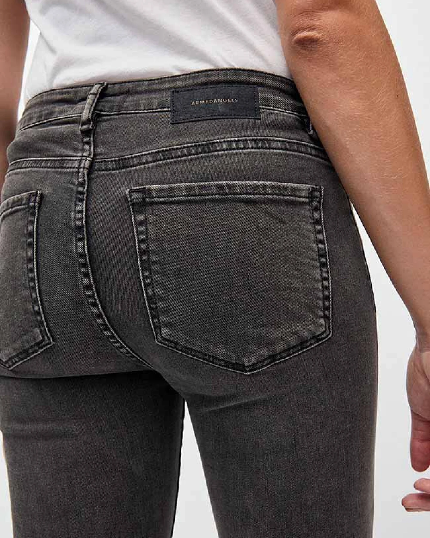 ARMEDANGELS Damen vegan Jeans Tillaa Grau – Ansicht 2