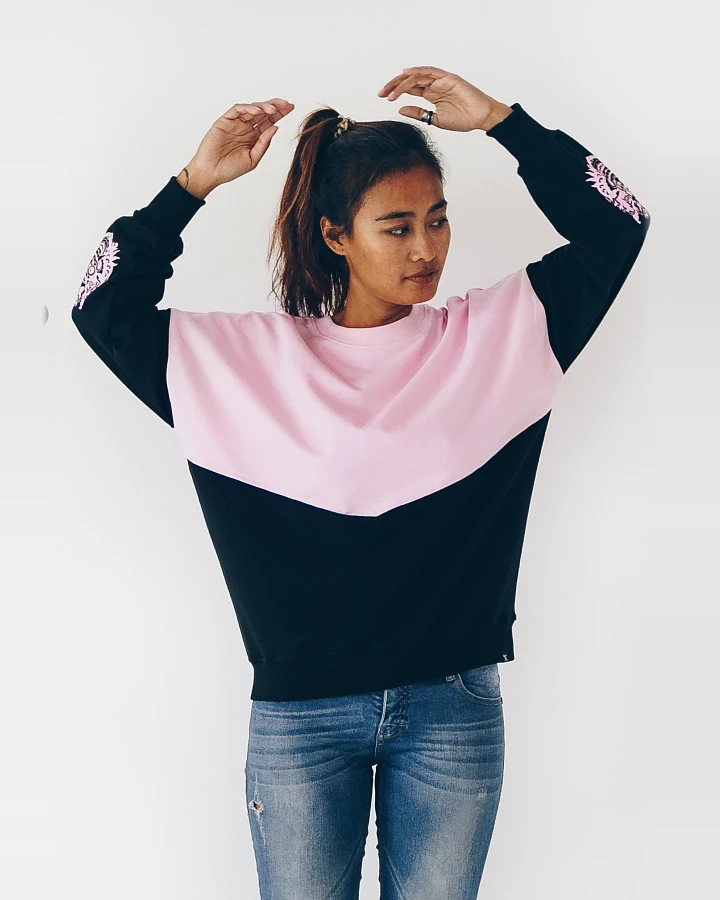 The Driftwood Tales Damen vegan Sweatshirt Loose Schwarz Pink