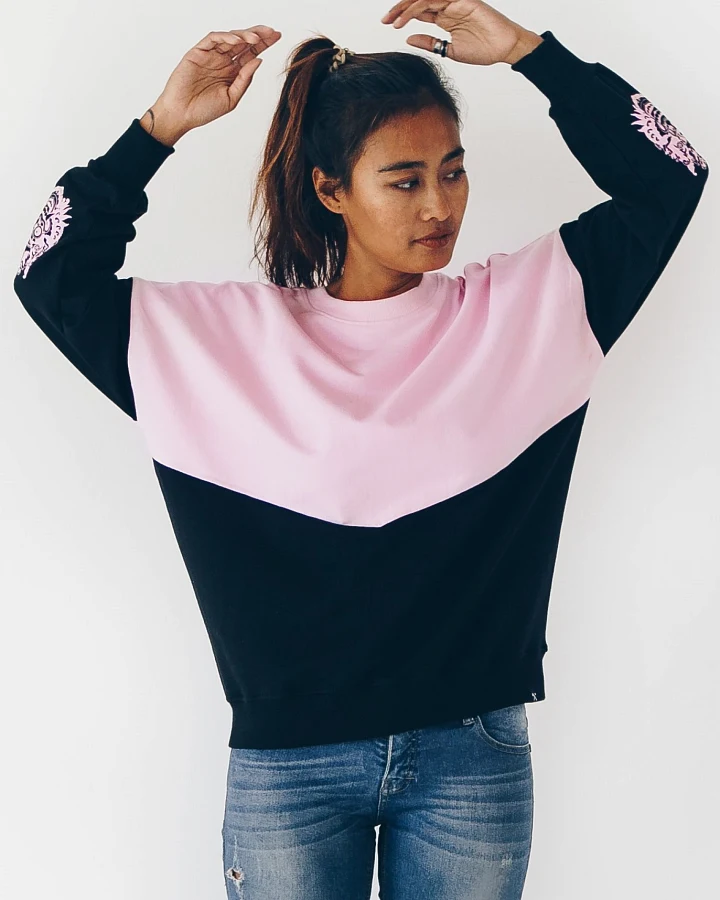 The Driftwood Tales Damen vegan Sweatshirt Loose Schwarz Pink