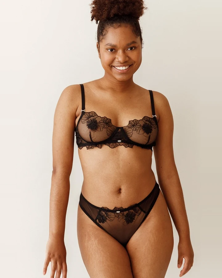 Savara Intimates Damen vegan Bralette Wacholder Schwarz