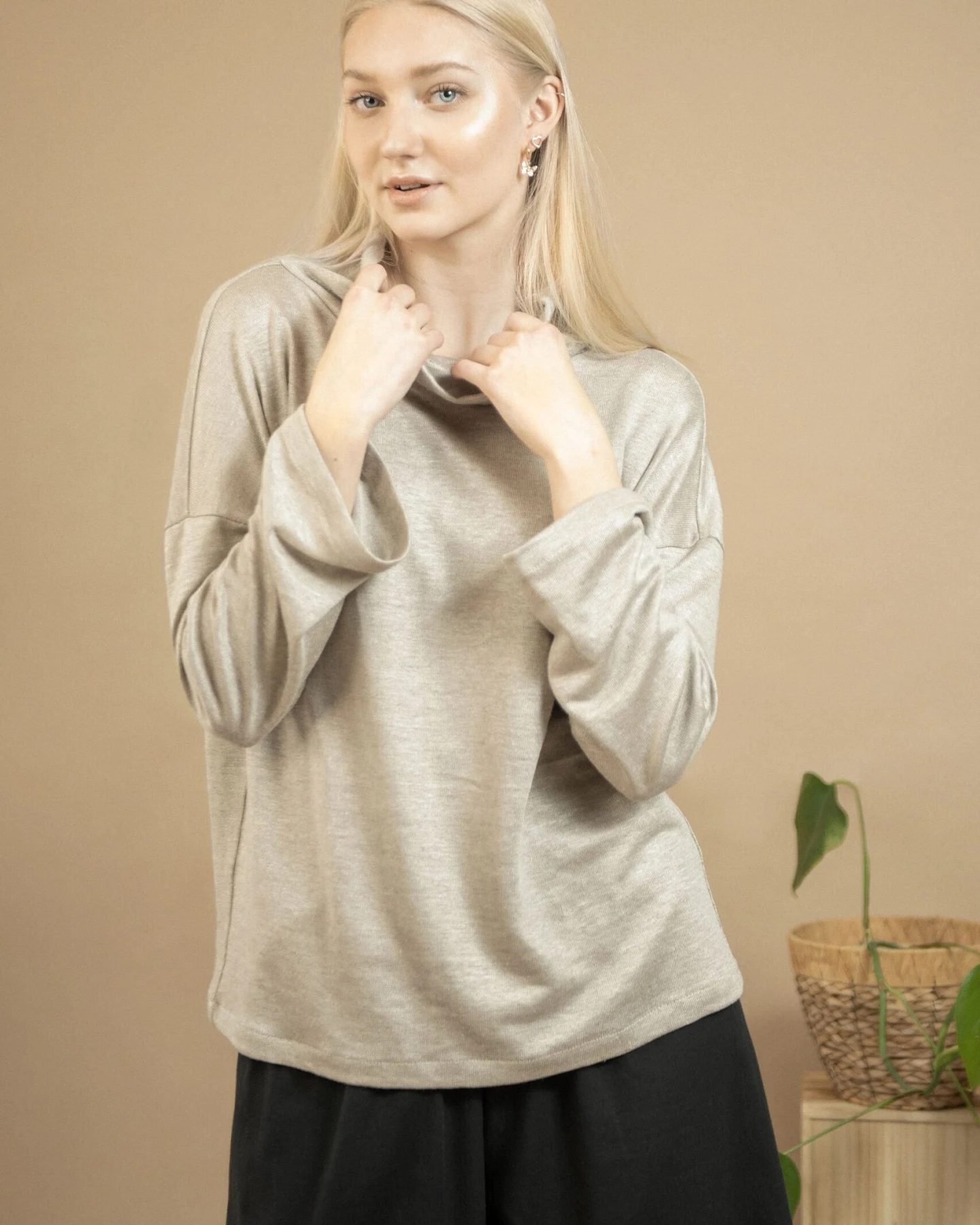 TAWAST Damen vegan Pullover Peaceful Being Sand – Ansicht 2