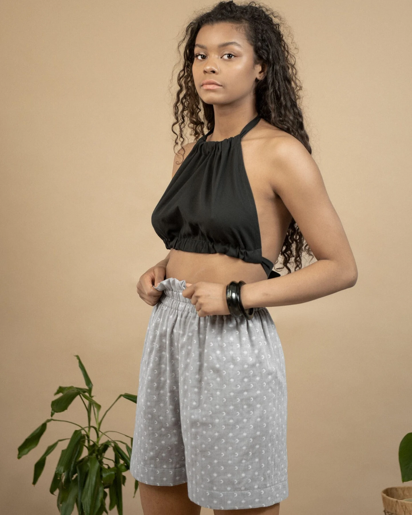 TAWAST Damen vegan Stardust Shorts Lunisolar Grau – Ansicht 2
