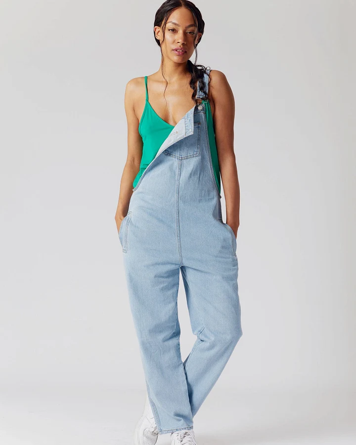 KOMODO Damen vegan Joy Latzhose Hellblau