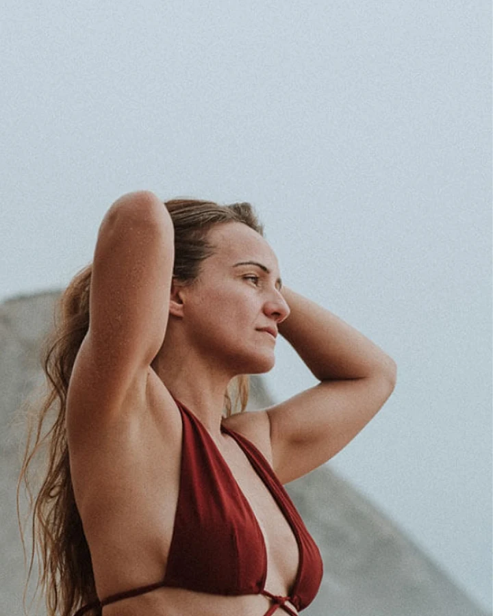 Anekdot Damen vegan Versatile Bikinioberteil Merlot