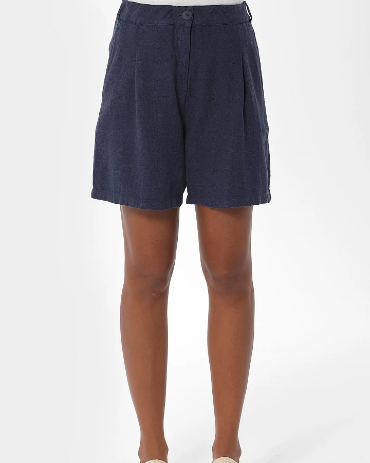 ORGANICATION Damen vegan Shorts Plissee Navy