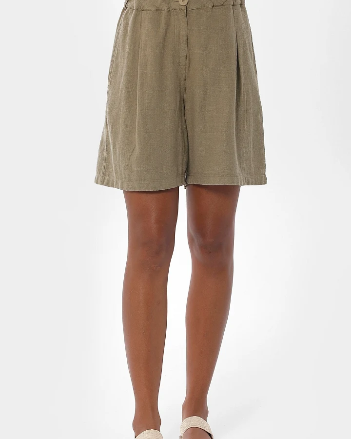 ORGANICATION Damen vegan Shorts Plissee Olivgrün