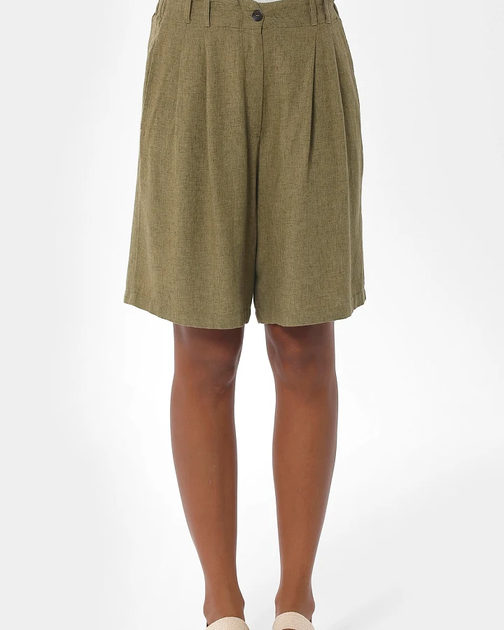 ORGANICATION Damen vegan Shorts Mit Weitem Saum Olivgrün