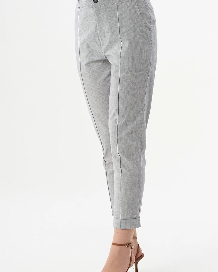 ORGANICATION Damen vegan Tapered Hose Hellgrau