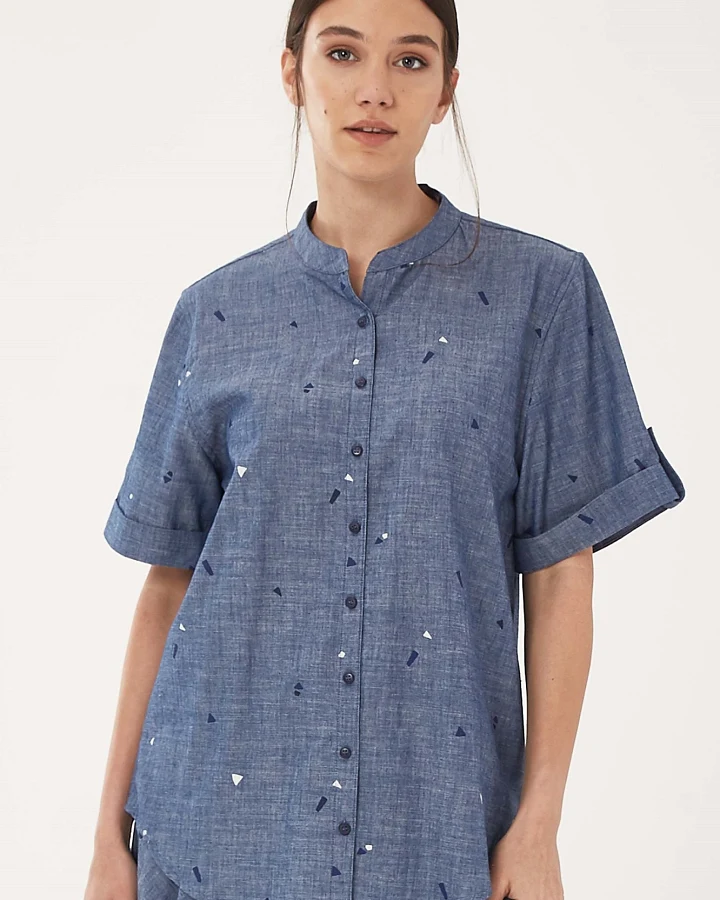 ORGANICATION Damen vegan Bluse Denim-Look Blau