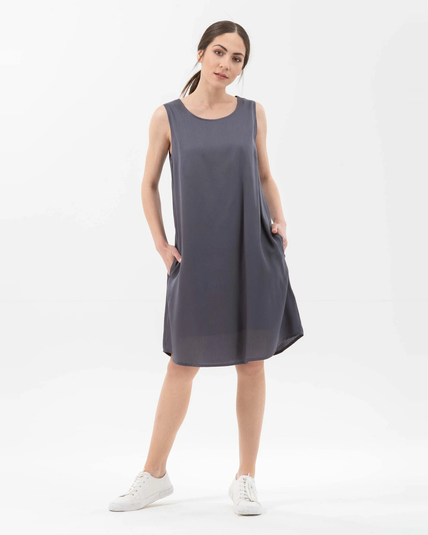 ORGANICATION Damen vegan Kleid Ärmellos Grau – Ansicht 2