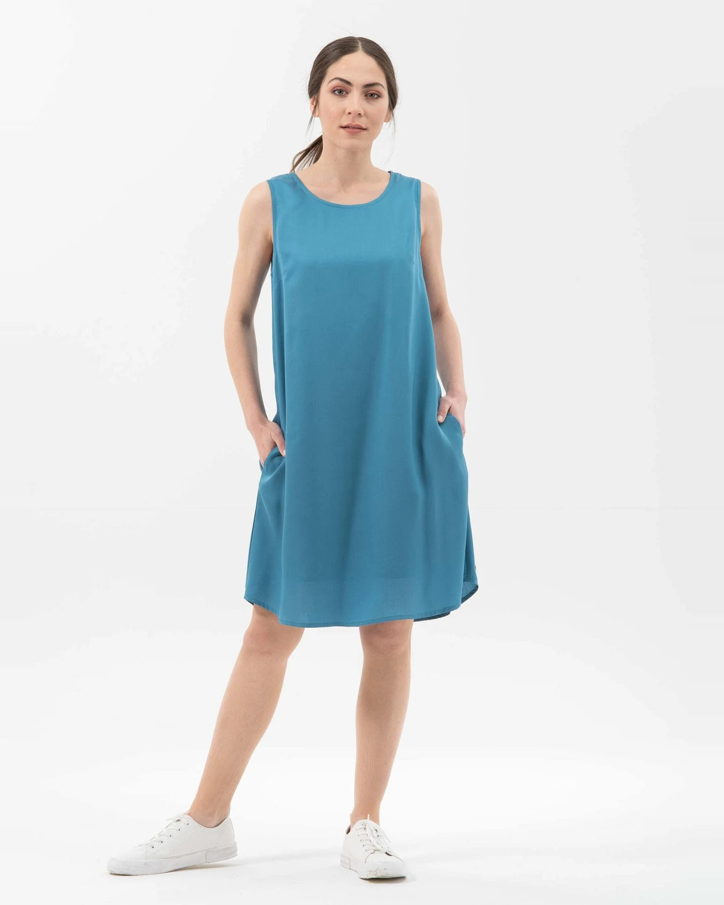 ORGANICATION Damen vegan Ärmelloses Lockeres Kleid Blau – Ansicht 2