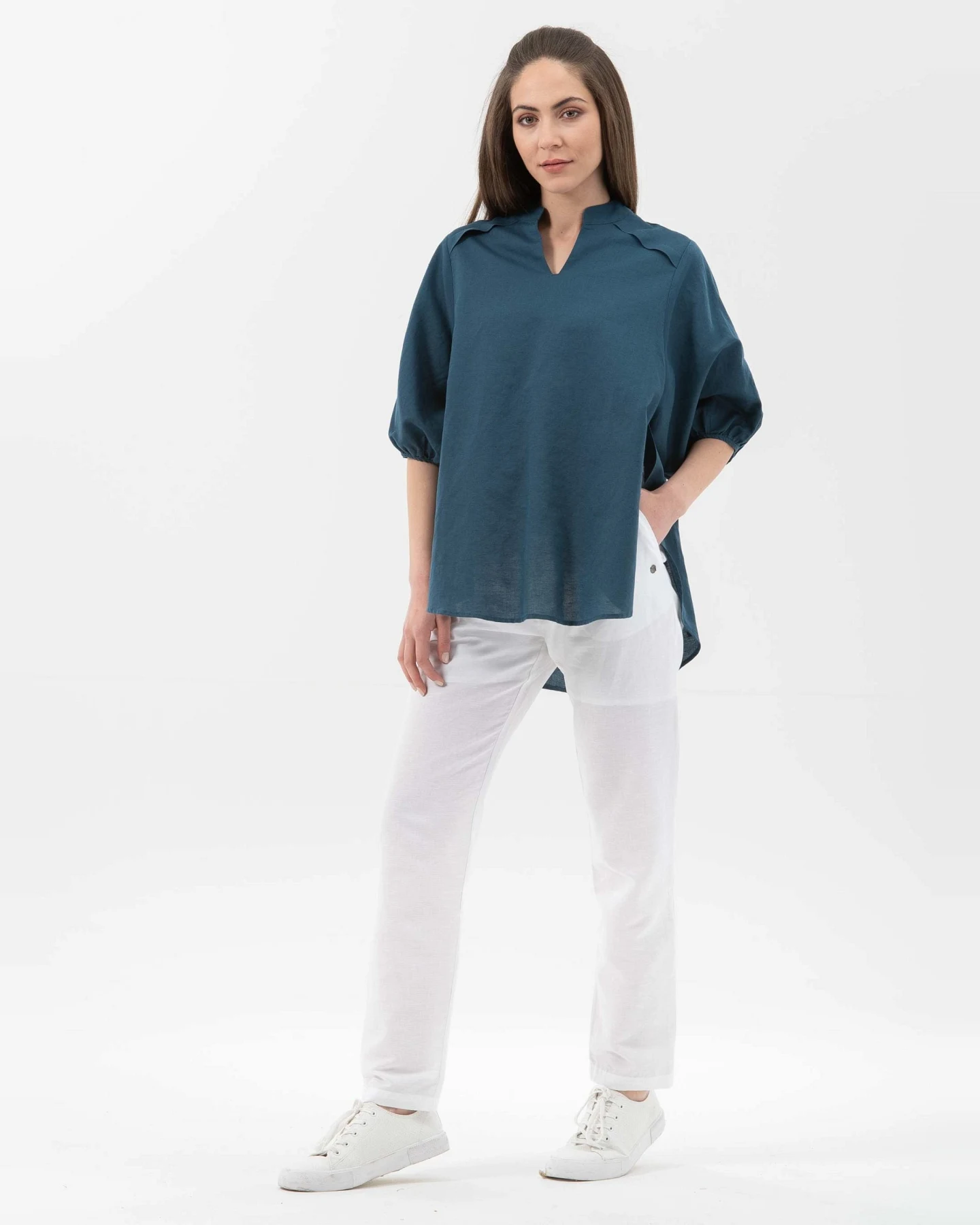 ORGANICATION Damen vegan Bluse V-Ausschnitt Navy – Ansicht 2