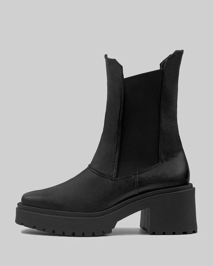 BOHEMA Damen vegan Squared Chelsea Boots Schwarz