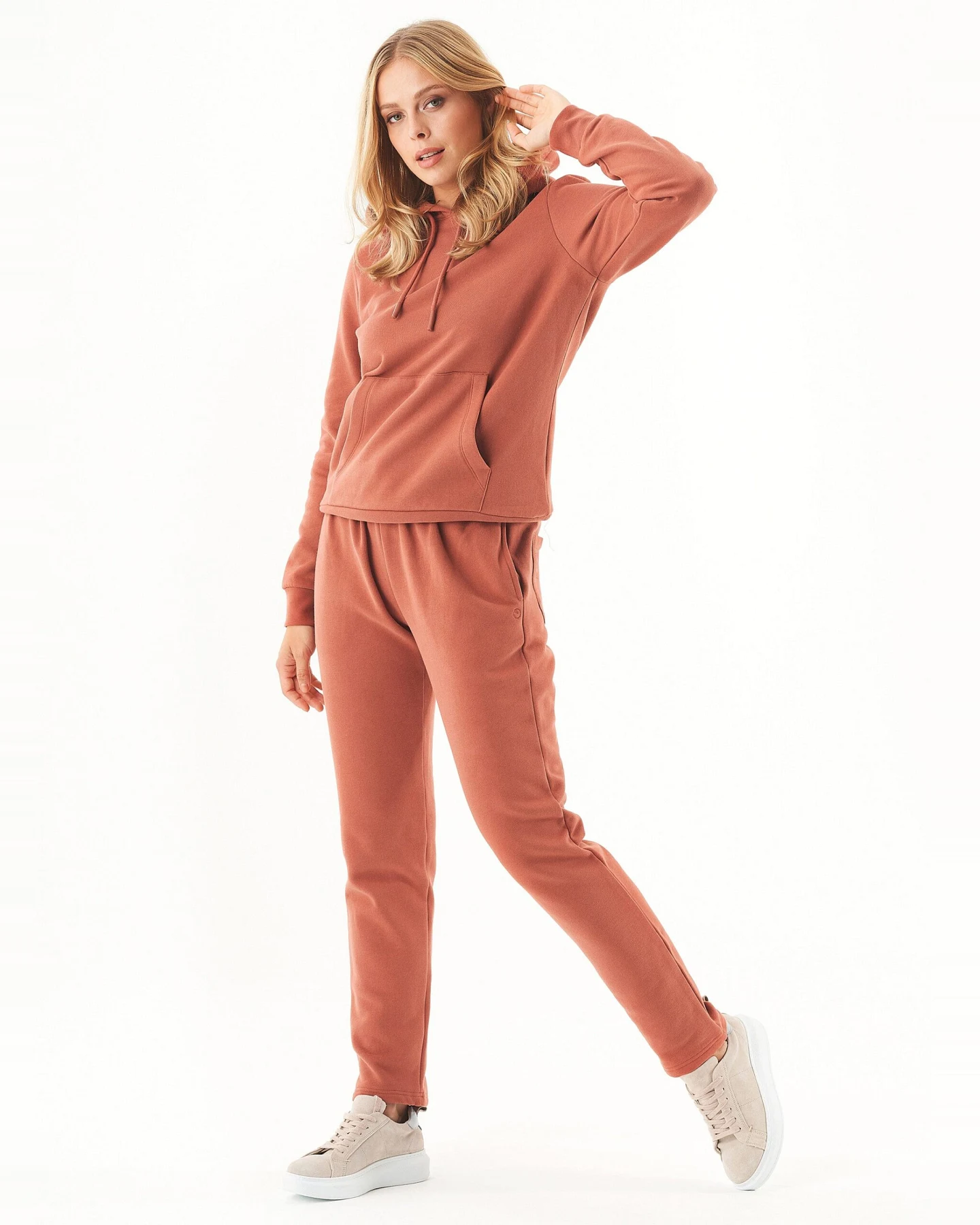 ORGANICATION Damen vegan Hoodie Haree Zimt – Ansicht 2