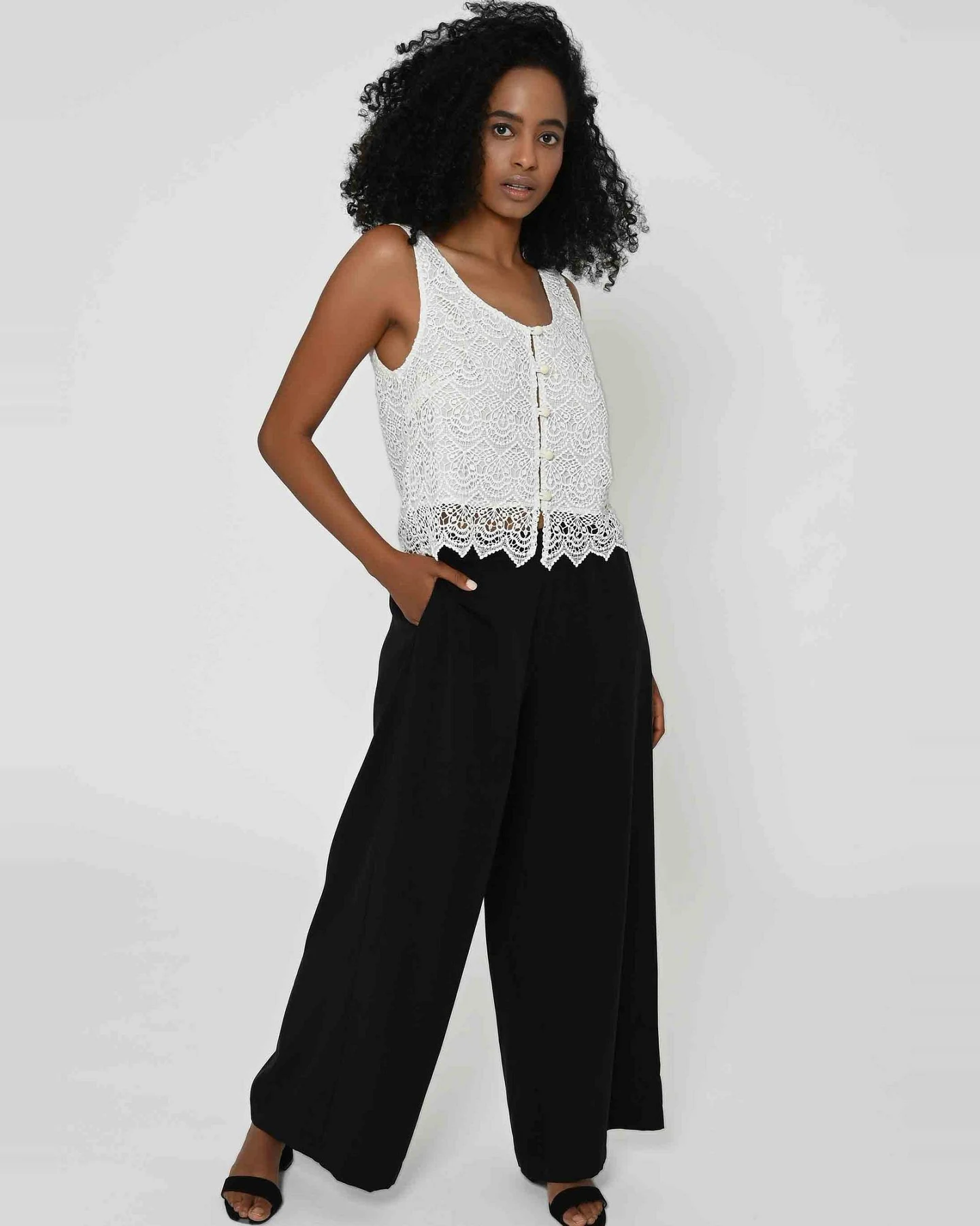 LOVJOI Damen vegan Culotte Sandrose Schwarz – Ansicht 2