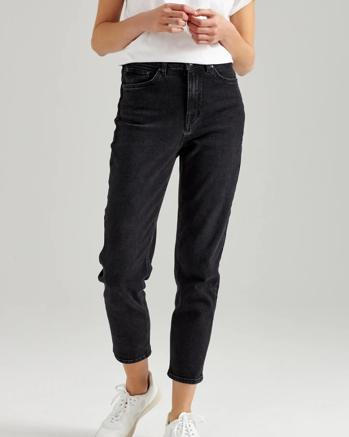 ThokkThokk Damen vegan Jeans Mom Cropped Schwarz