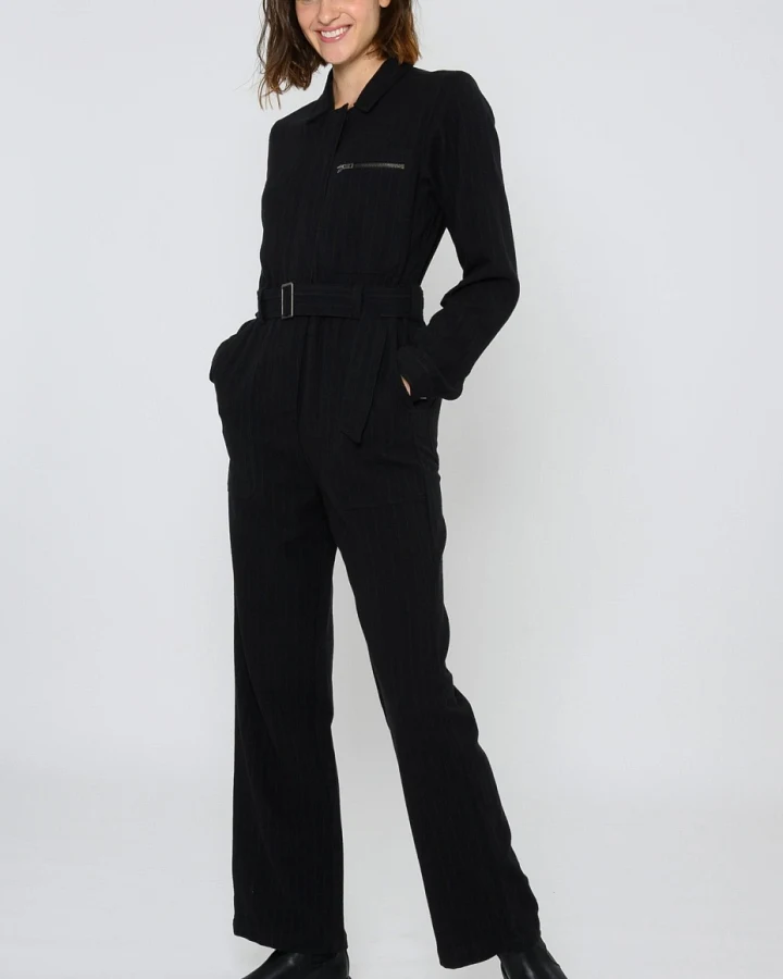 ThokkThokk Damen vegan Jumpsuit Nadelstreifen Schwarz