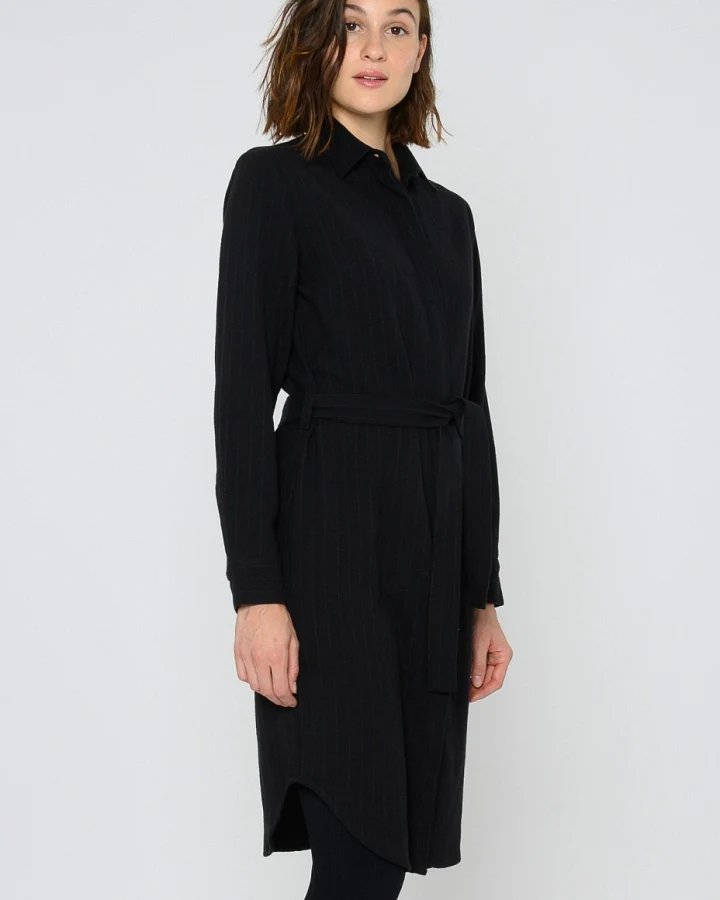 ThokkThokk Damen vegan Hemdkleid Nadelstreifen Schwarz