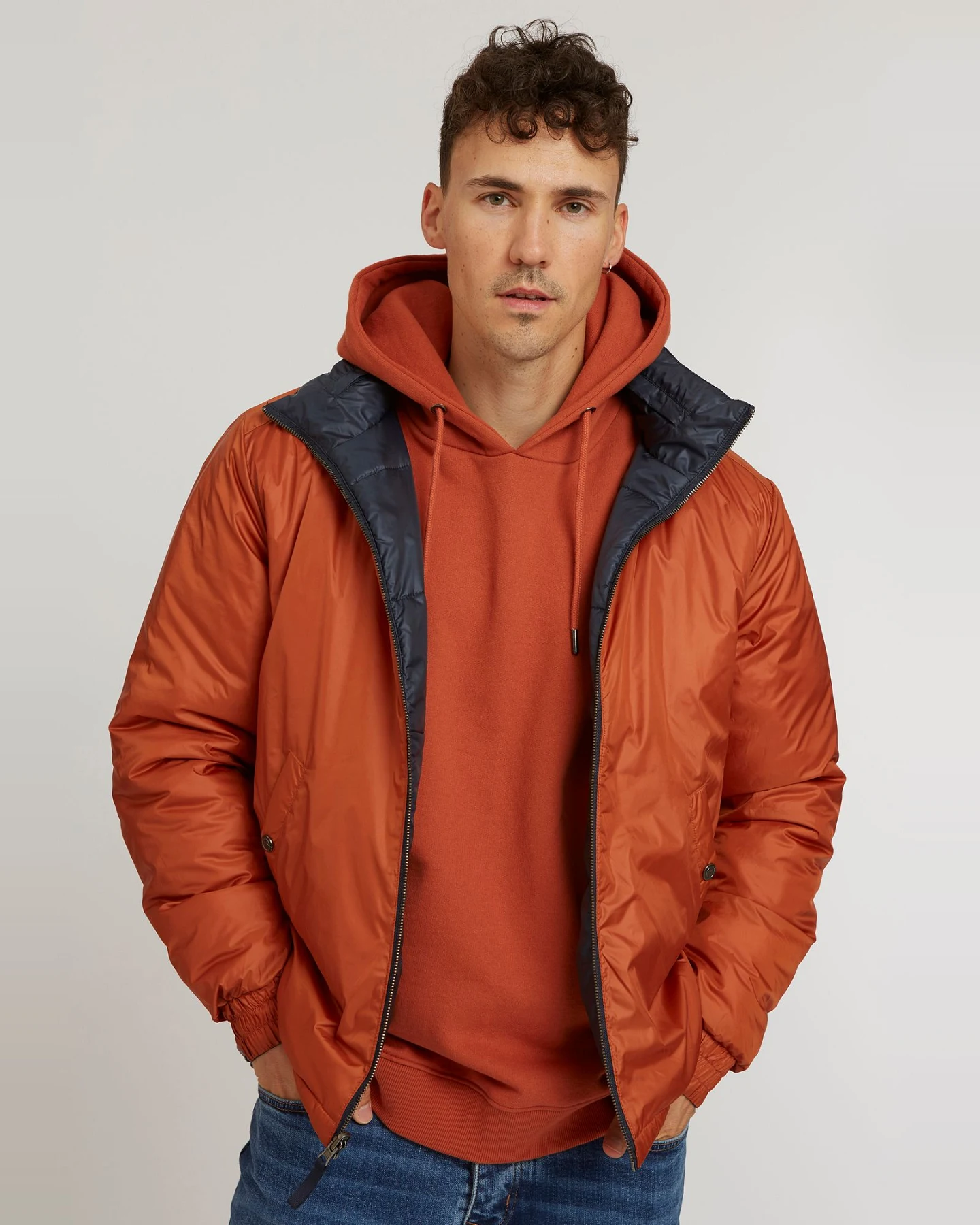 ThokkThokk Herren vegan Wendejacke Dunkelmarine / Zimt – Ansicht 2