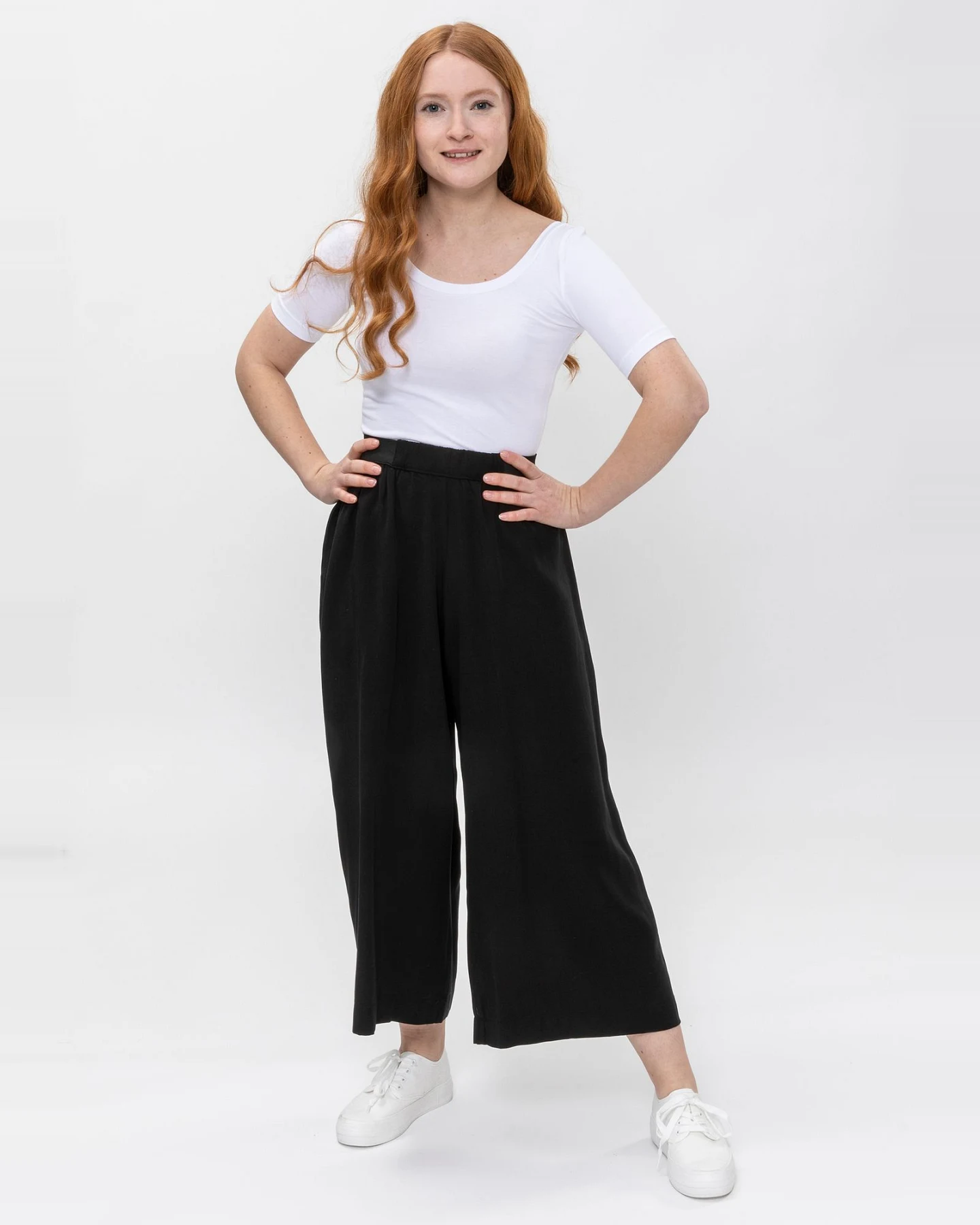 LOVJOI Damen vegan Hose Tavira Schwarz – Ansicht 2