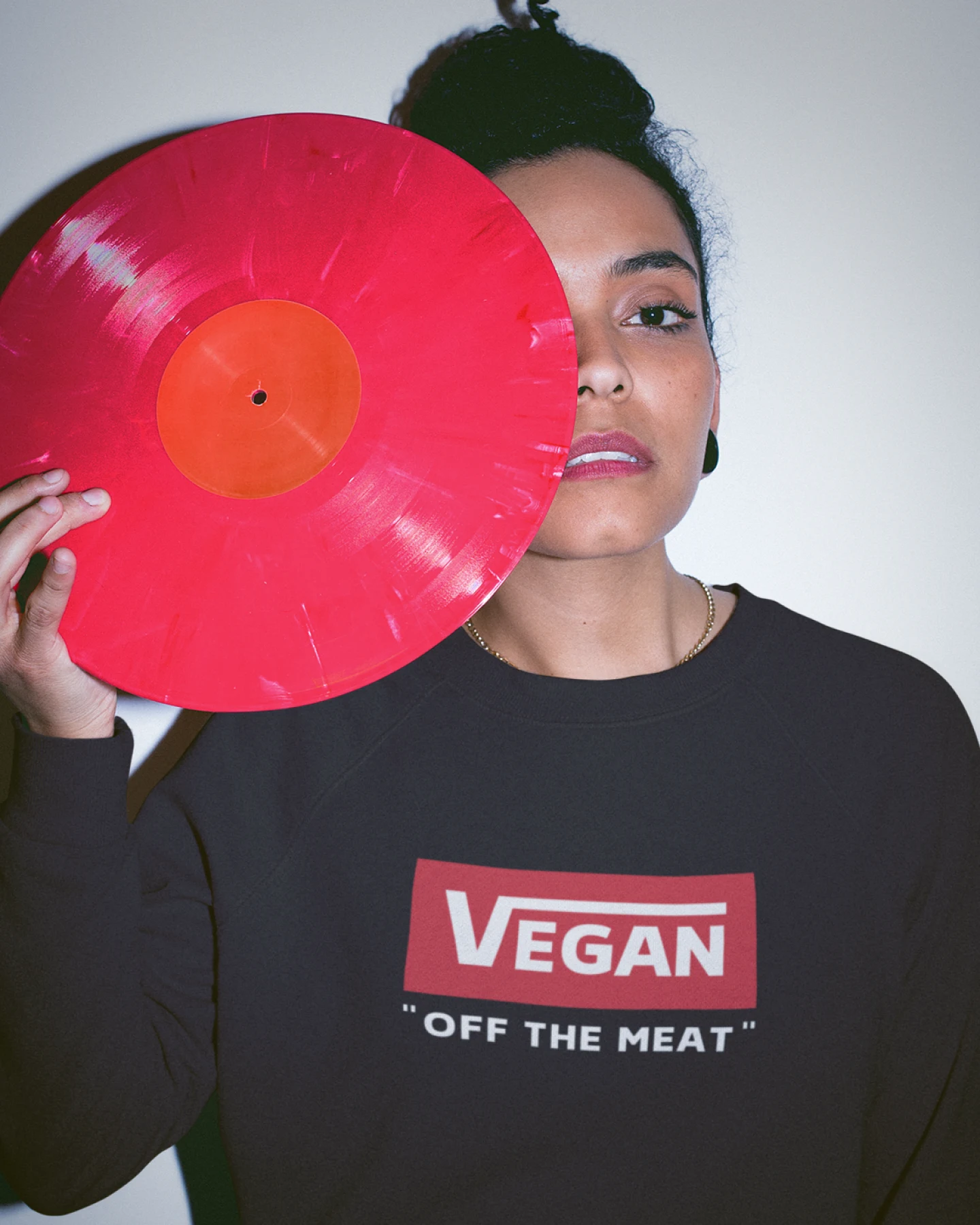 Oat Milk Club Damen vegan Sweatshirt Off The Meat Schwarz – Ansicht 2