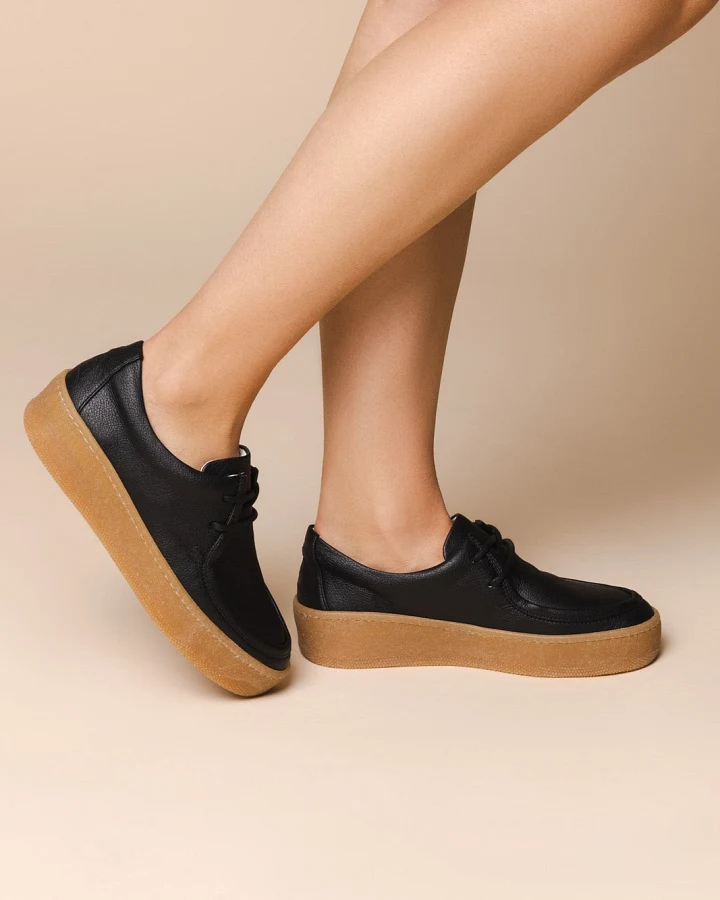 VENUS IS VEGAN Damen vegan Loafer Billy Schwarz