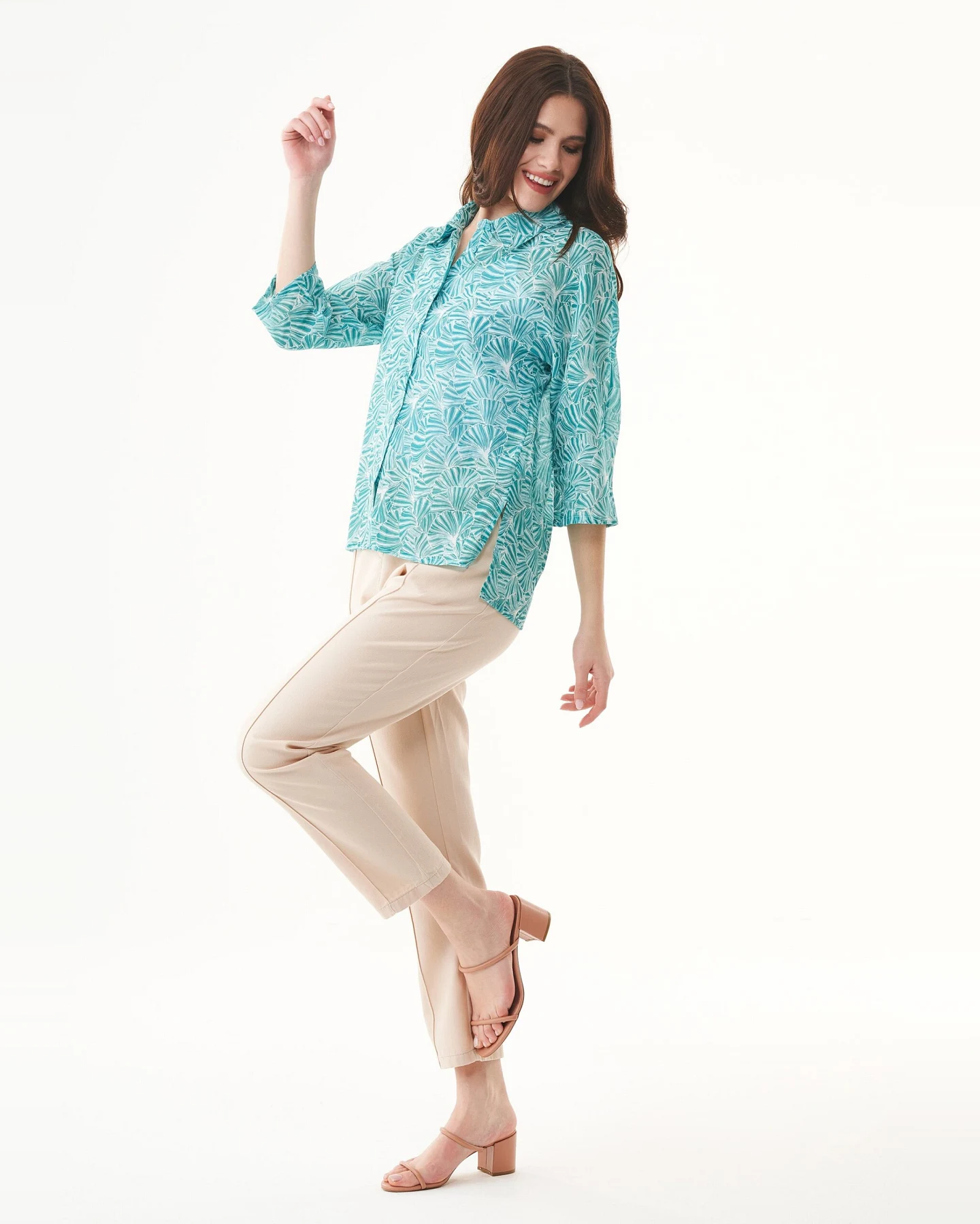 ORGANICATION Damen vegan Voile Bluse Blume Smaragdblau – Ansicht 2