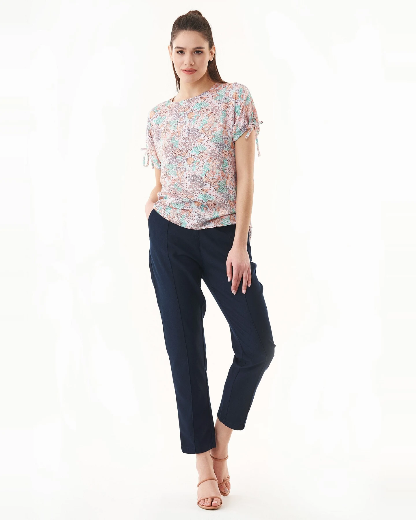 ORGANICATION Damen vegan Bluse Blume Multicolor – Ansicht 2