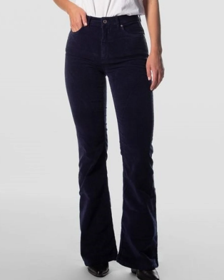 Kuyichi Damen vegan Jeans Flare Lisette Corduroy Dunkelblau