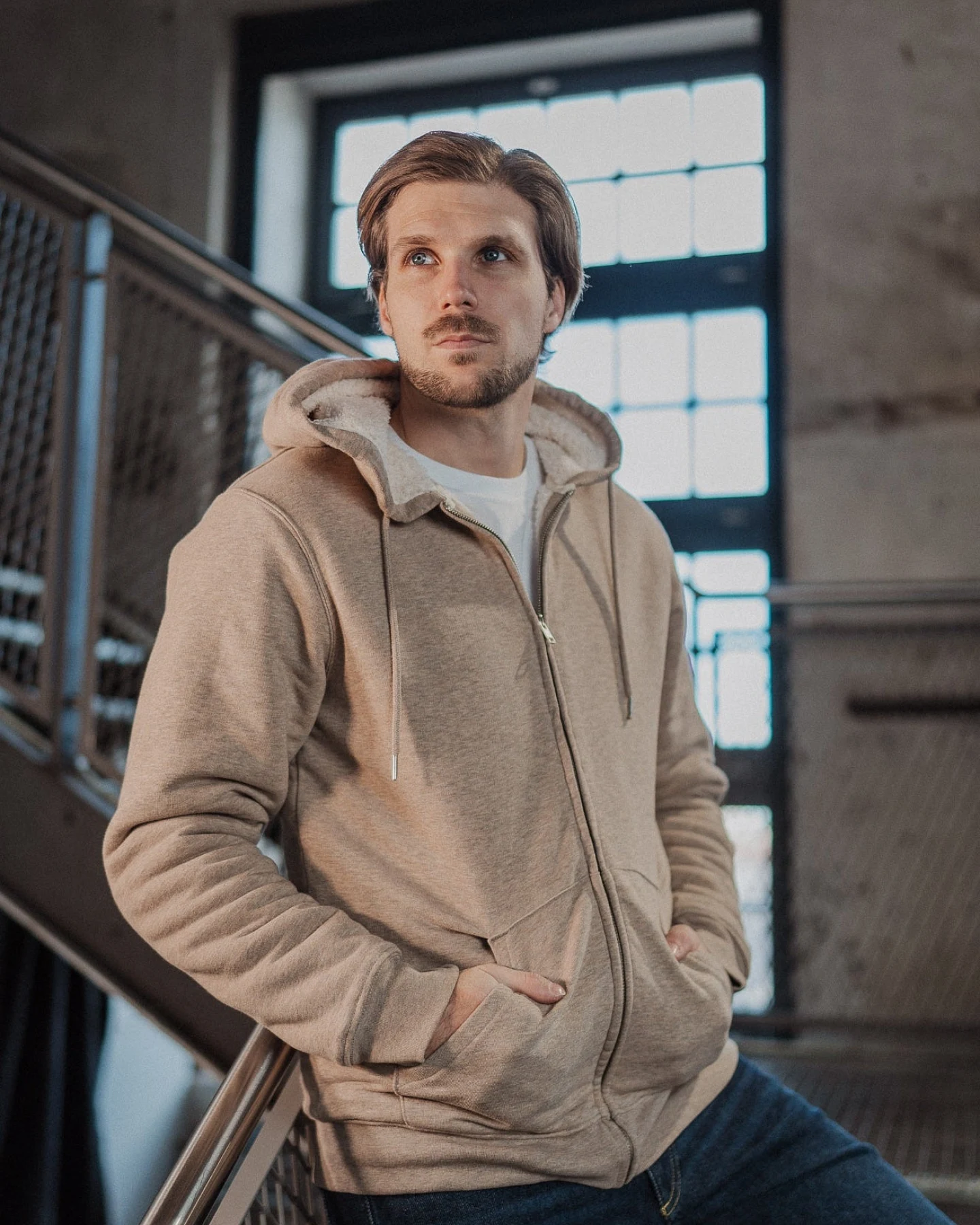 TORLAND Herren vegan Hoodie Winter Hygger Sherpa Heather Sand – Ansicht 2
