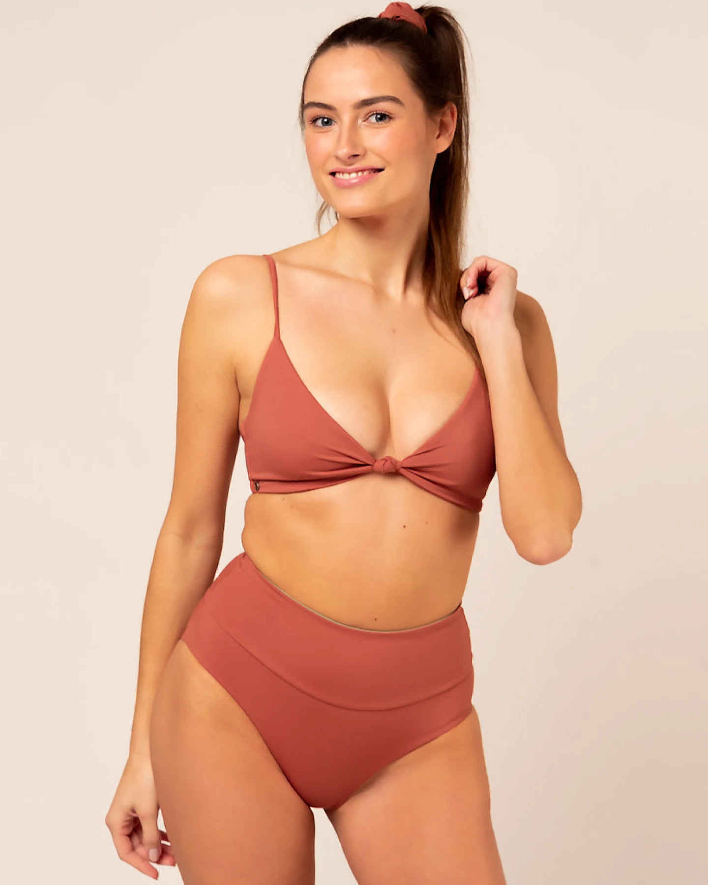 Woodlike Damen vegan Bikiniunterteil High Waist Emee Reversible Braun / Grün – Ansicht 2