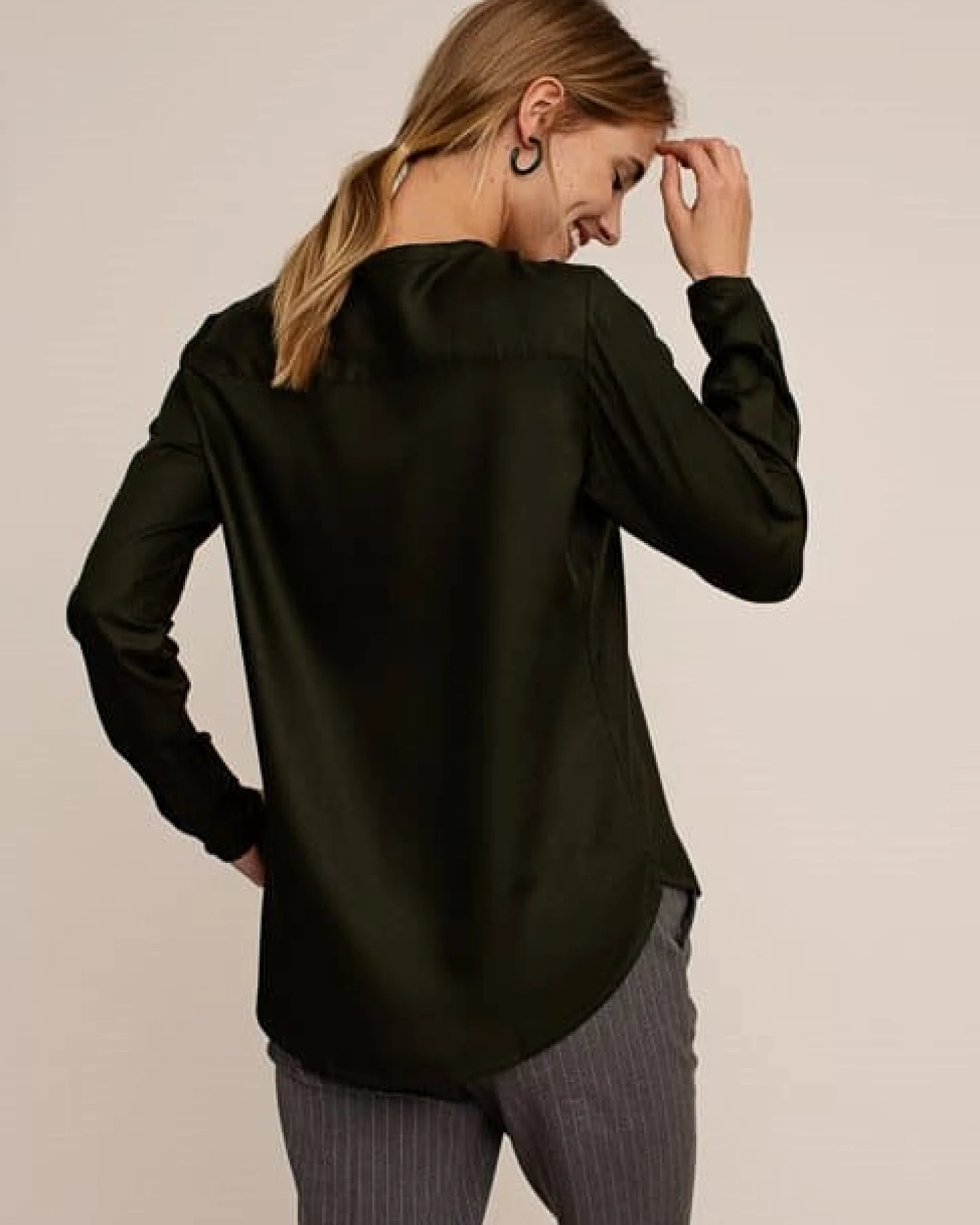 Arber Studio Damen vegan Magnolienhemd Grün – Ansicht 2