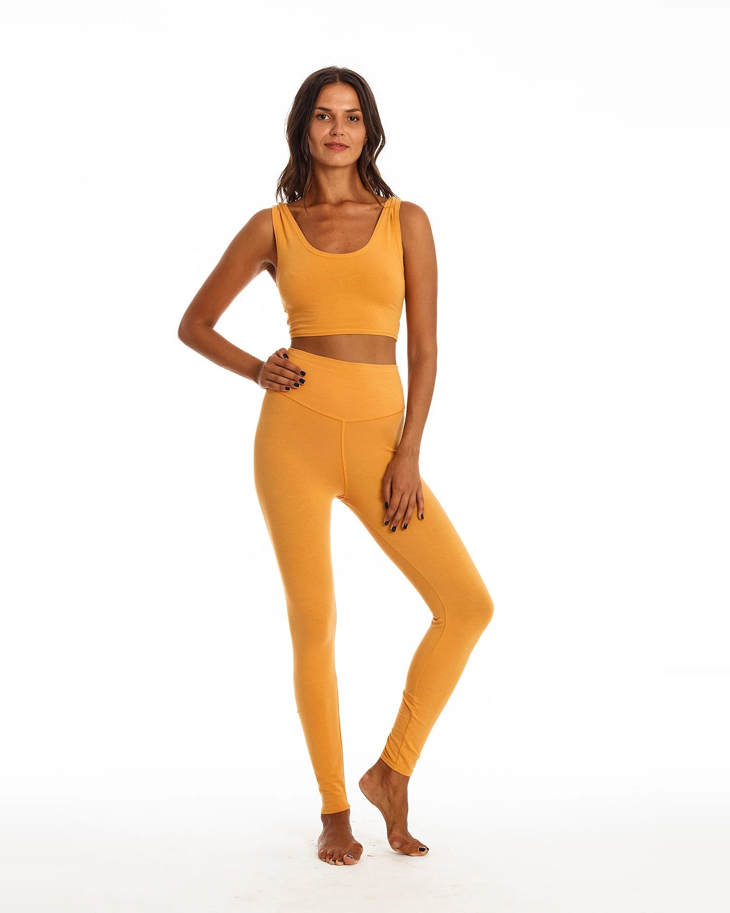 RAVENS VIEW IBIZA Damen vegan Yoga Legging Plus Gold Sand Gelb – Ansicht 2