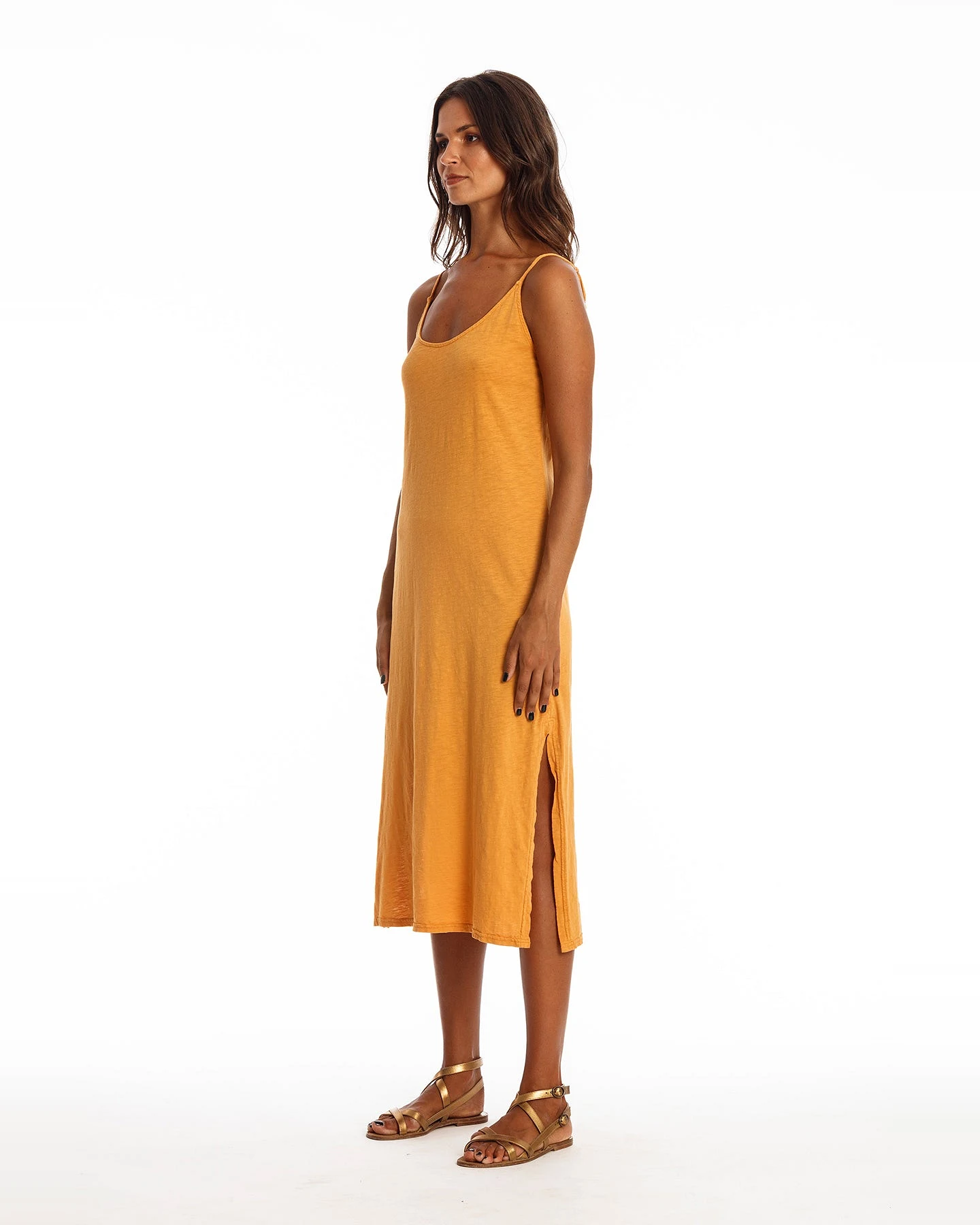 RAVENS VIEW IBIZA Damen vegan Kleid Rhea Gold Sand Gelb – Ansicht 2