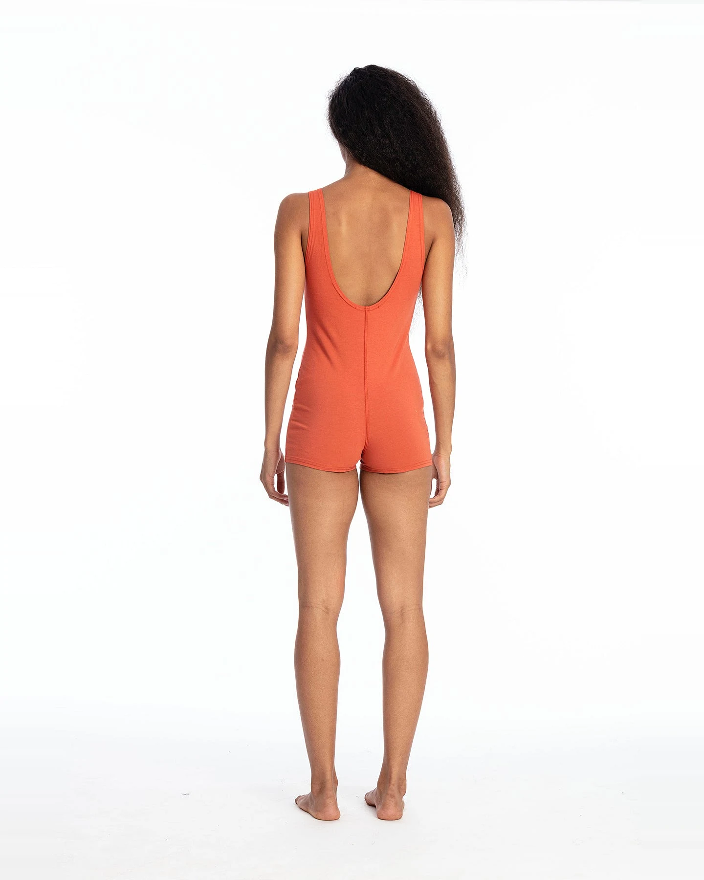 RAVENS VIEW IBIZA Damen vegan Mini Jumpsuit Leela Terracotta Orange – Ansicht 2