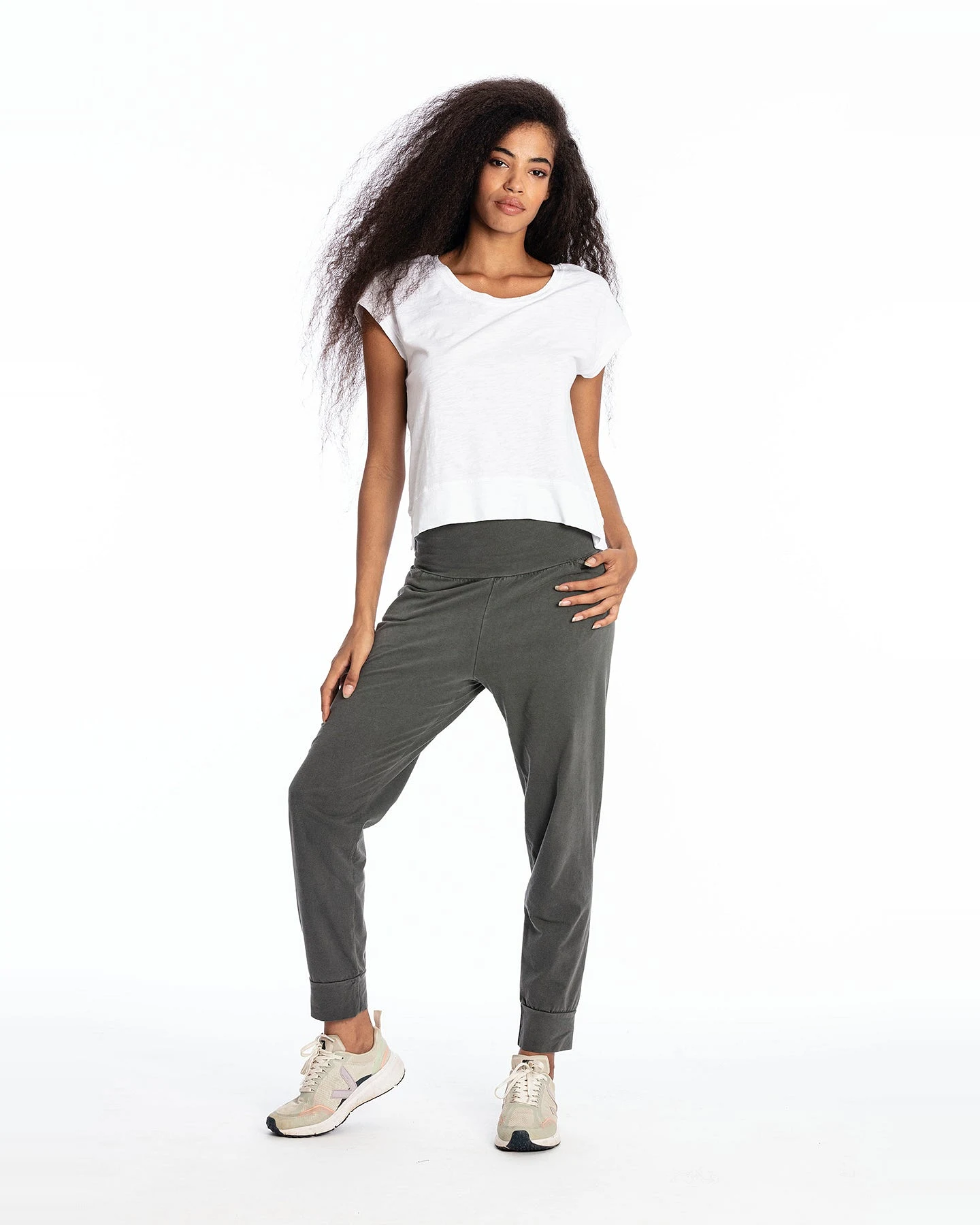 RAVENS VIEW IBIZA Damen vegan Yogahose Goa Anthrazitgrau – Ansicht 2