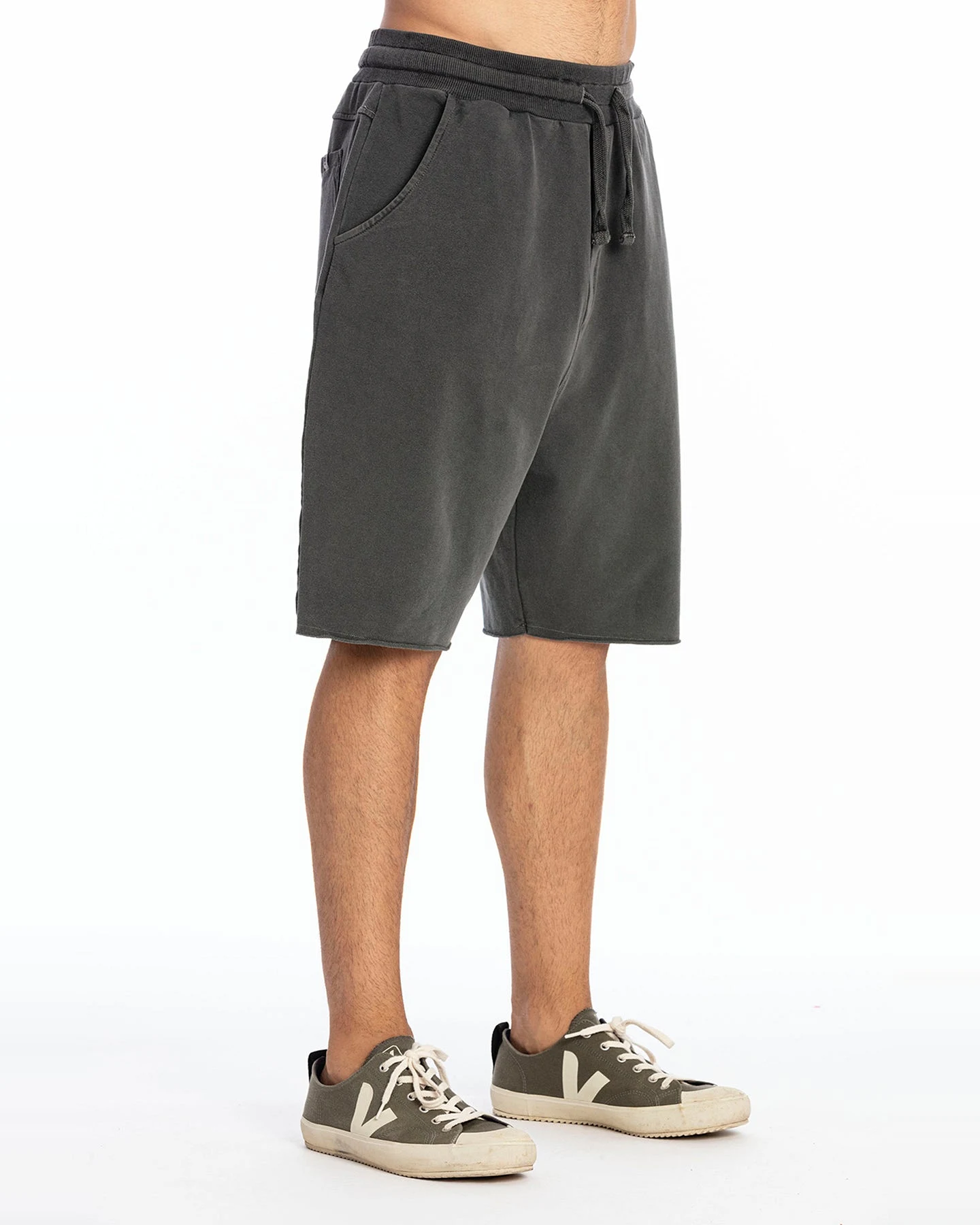RAVENS VIEW IBIZA Herren vegan Kurze Hose L.A Anthrazitgrau – Ansicht 2