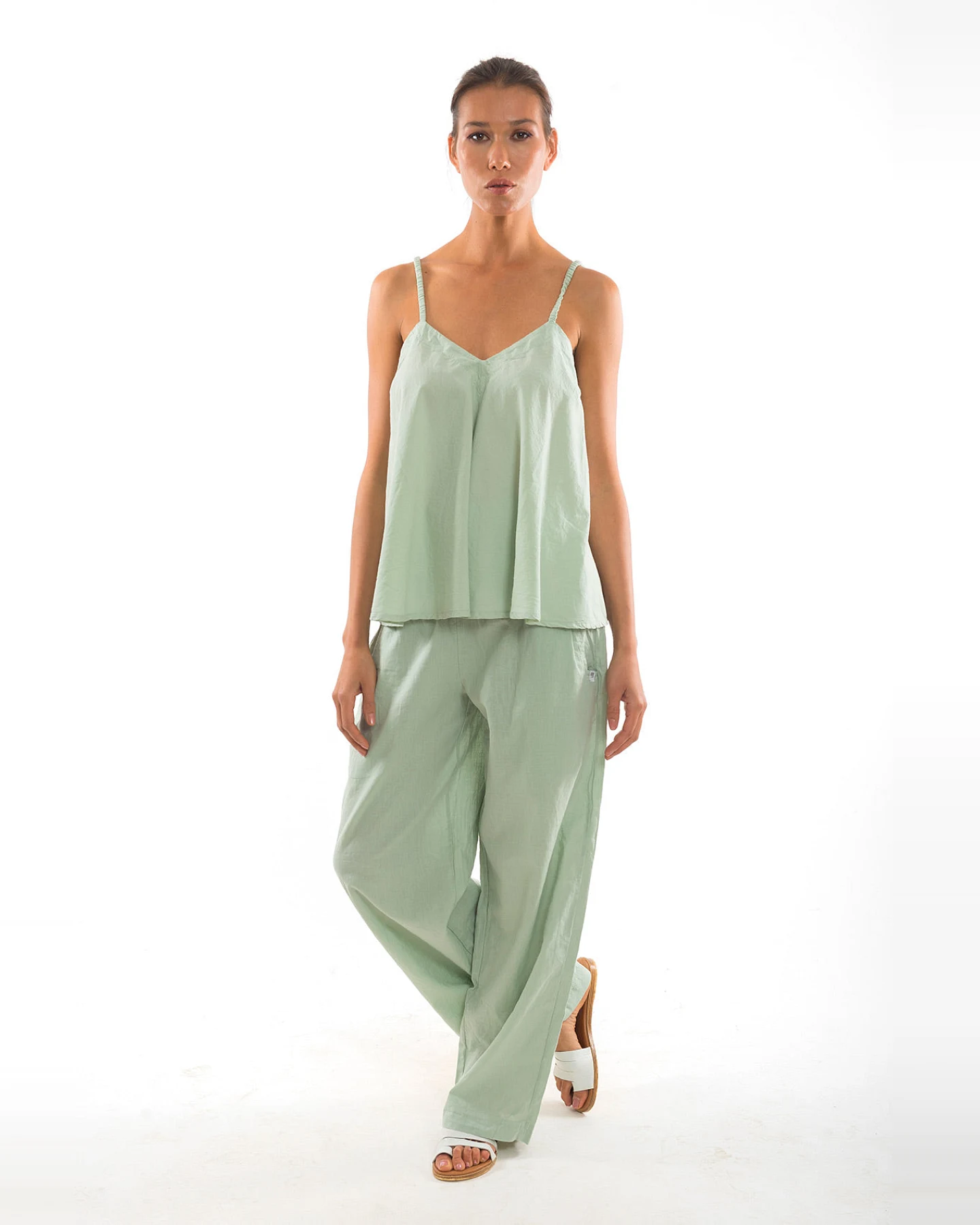 RAVENS VIEW IBIZA Damen vegan Hose Elba Light Aloe Grün – Ansicht 2